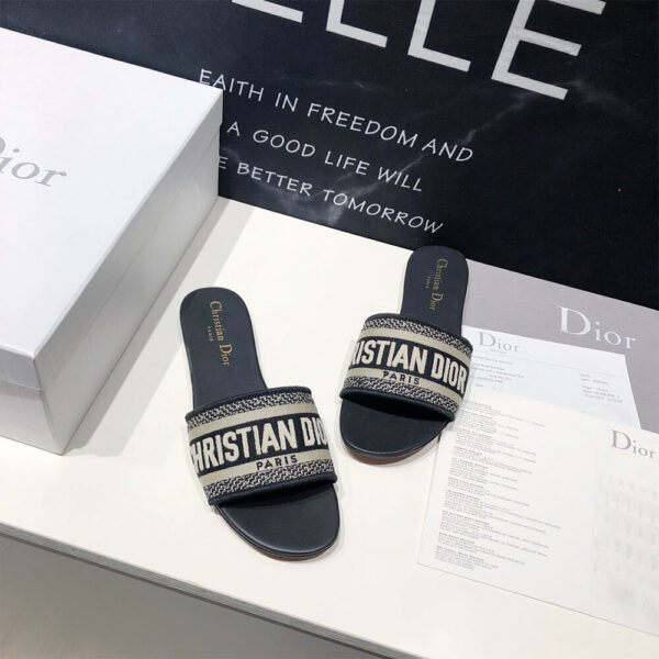 Dior Dway Slides