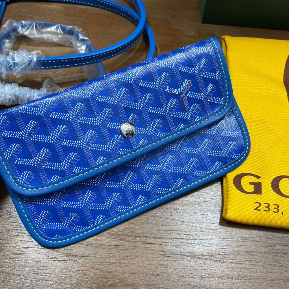 blue goyard pouch